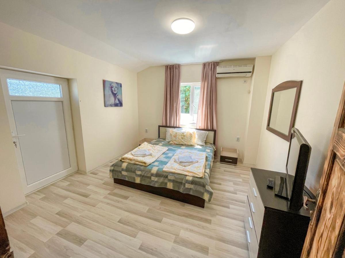 Къща Джаки Варна Hotel Екстериор снимка